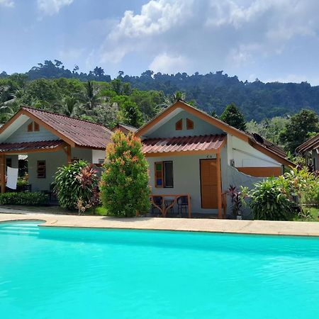 Khaolak Banana Bungalow Khao Lak Esterno foto