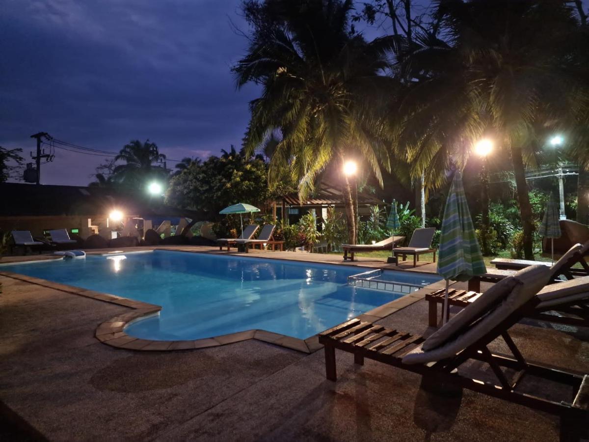 Khaolak Banana Bungalow Khao Lak Esterno foto