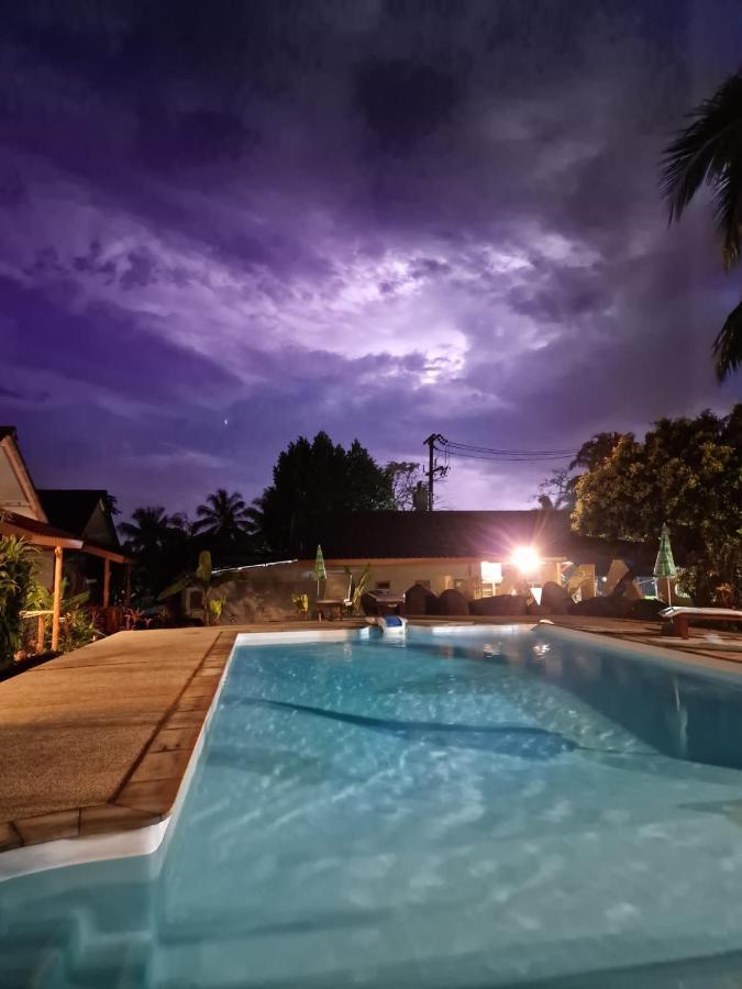 Khaolak Banana Bungalow Khao Lak Esterno foto