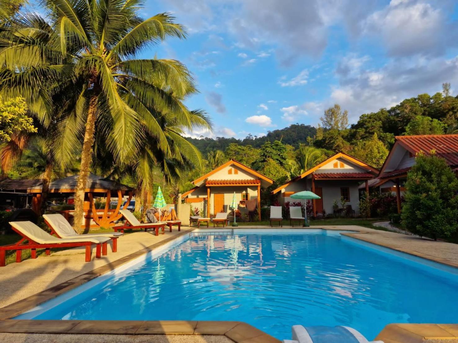 Khaolak Banana Bungalow Khao Lak Esterno foto