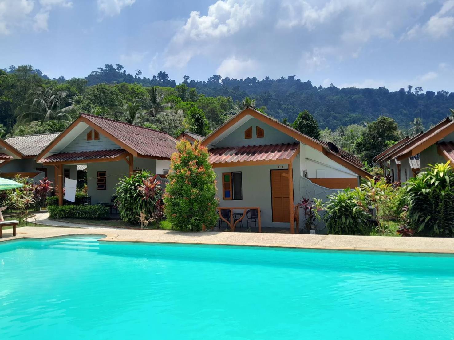 Khaolak Banana Bungalow Khao Lak Esterno foto