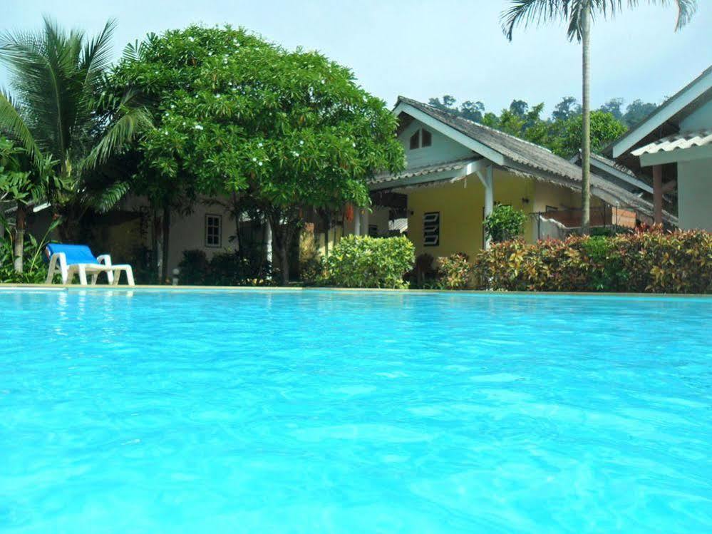 Khaolak Banana Bungalow Khao Lak Esterno foto